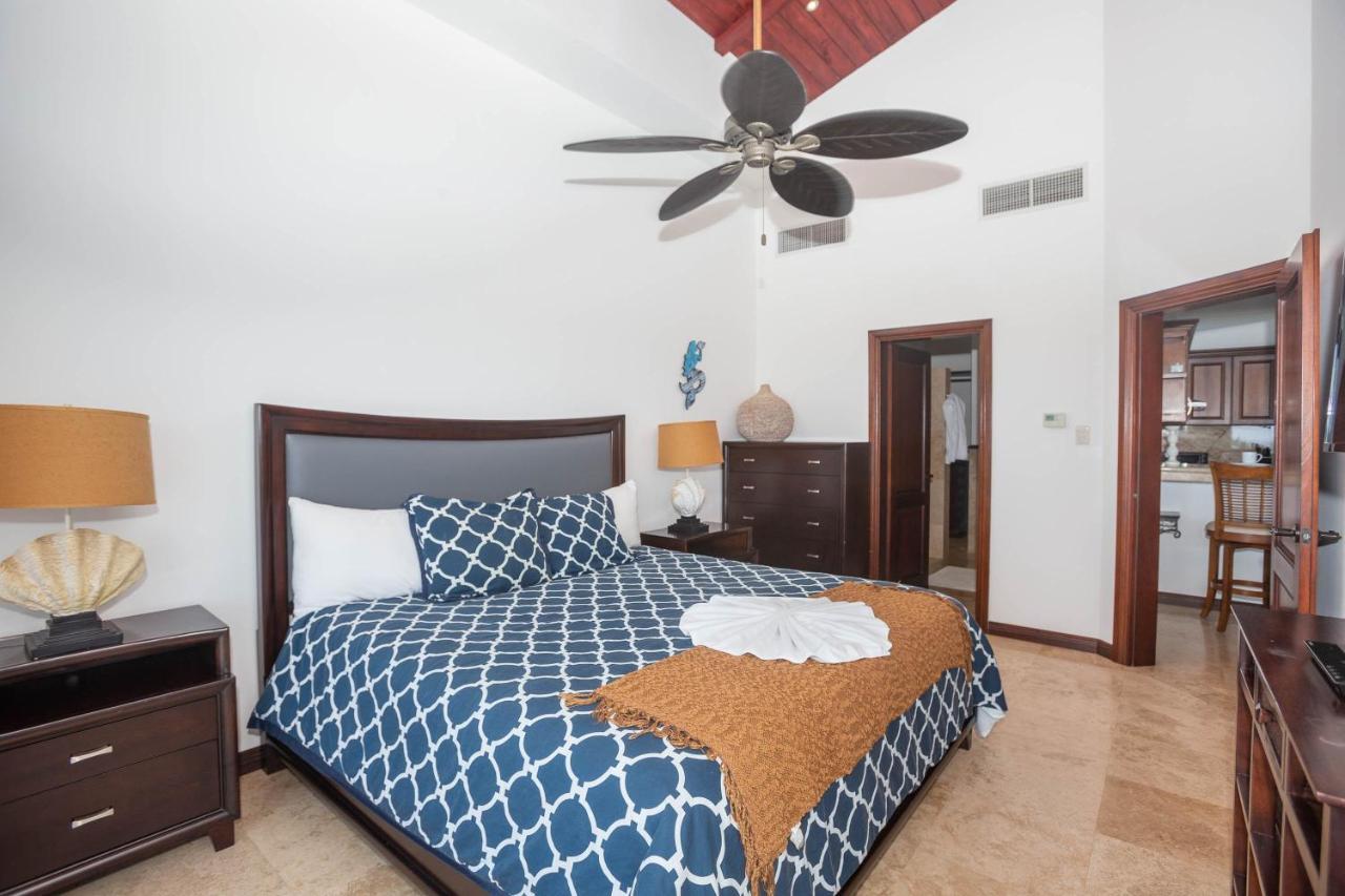 Pristine Bay Villa 1304 With Large Pool - 3 Bedroom Condo French Harbour Esterno foto