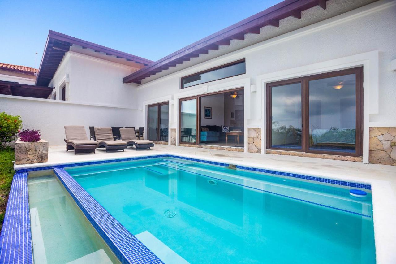 Pristine Bay Villa 1304 With Large Pool - 3 Bedroom Condo French Harbour Esterno foto